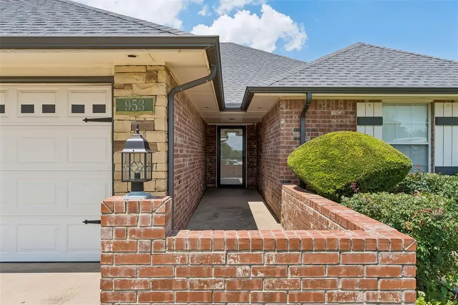 953 NW 15th Street, Oklahoma City, OK 73160 - #2