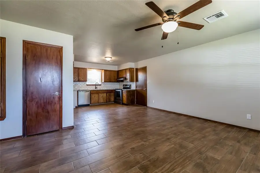 1402 Sherry Court, Elk City, OK 73644 - #2