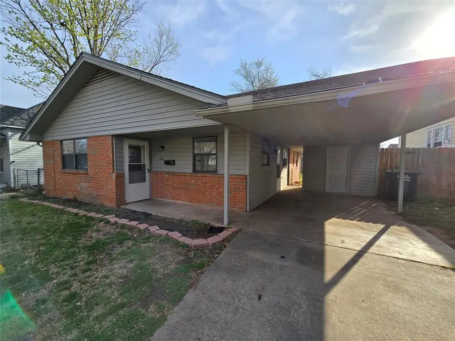 807 N Beard Avenue, Shawnee, OK 74801 - #2