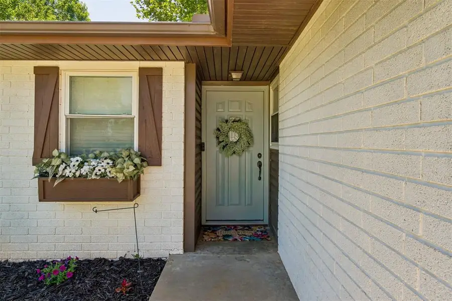 521 N 3rd Street, Cashion, OK 73016 - #3