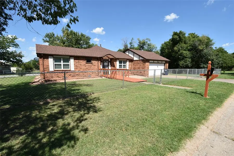 1612 Foster Avenue, Seminole, OK 74868 - #3