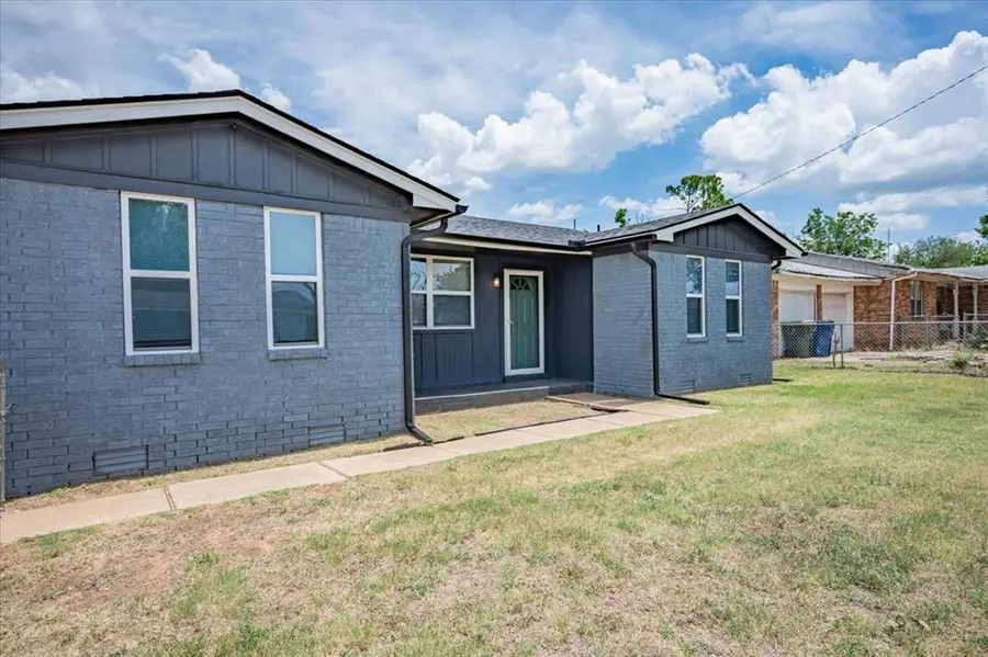 119 Windsor Road, Chickasha, OK 73018 - #3