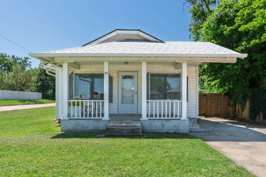 301 W Chicago Street, Shawnee, OK 74804 - #1