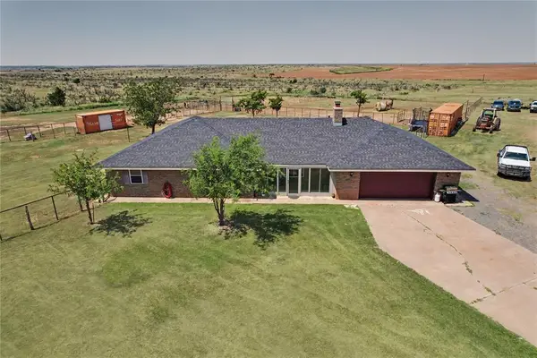 19298 East County Road 169, Altus, OK 73521
