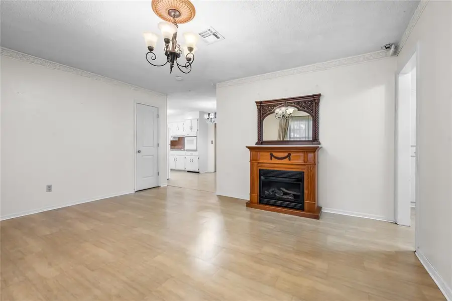 812 E Georgia Street, Shawnee, OK 74804 - #3