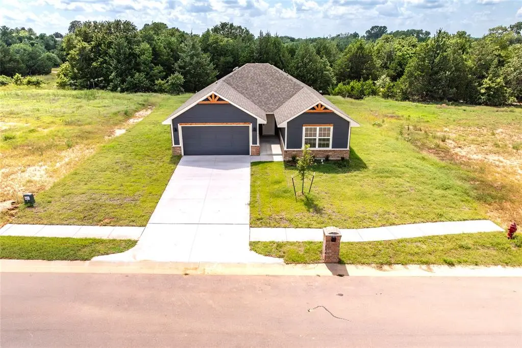 4656 Lincoln Landing, Harrah, OK 73045 - #1