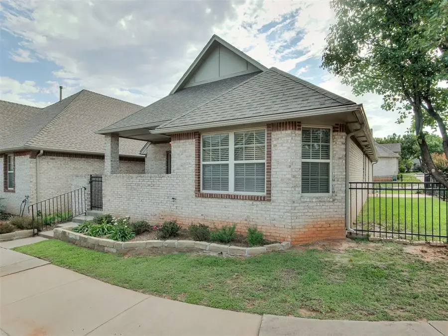 119 Rue De Montserrat, Norman, OK 73071 - #3