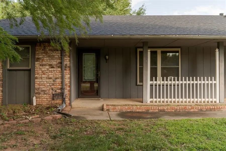 1001 S Sara Road, Tuttle, OK 73089 - #2