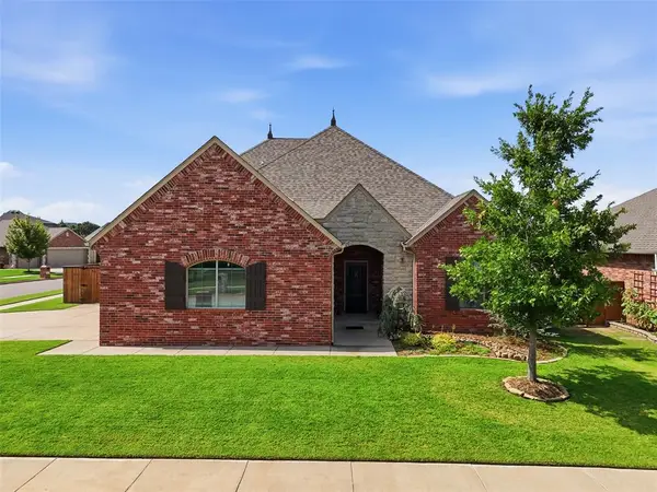 13608 Cobblestone Curve Road, Oklahoma City, OK 73142