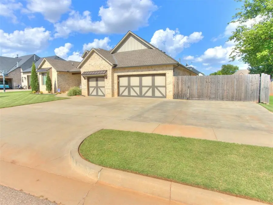 4304 Bridge Wood Lane, Oklahoma City, OK 73179 - #3