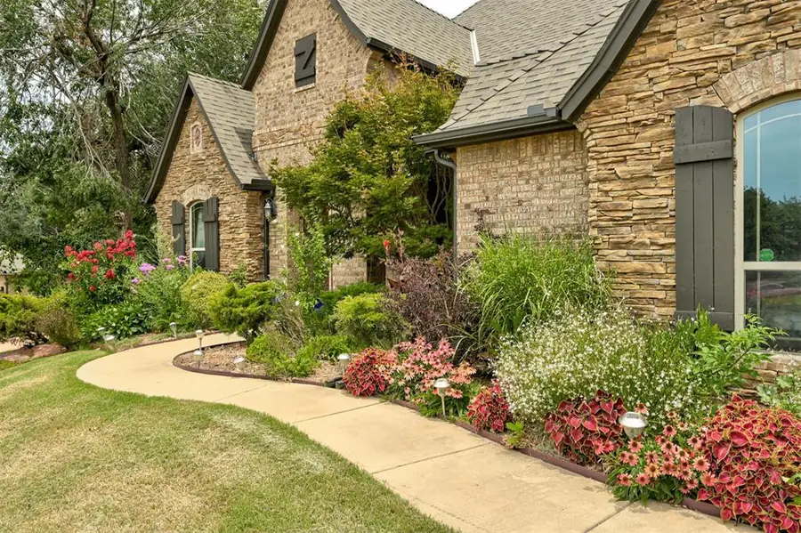 14160 Meritage Drive, Edmond, OK 73034 - #2