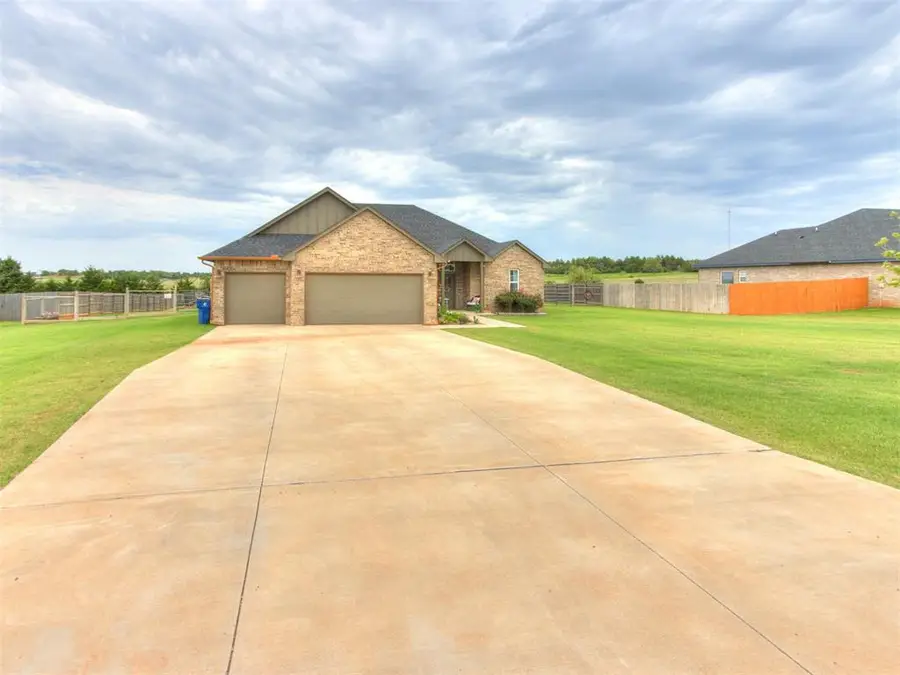 5445 Little Farms Road, Guthrie, OK 73044 - #2