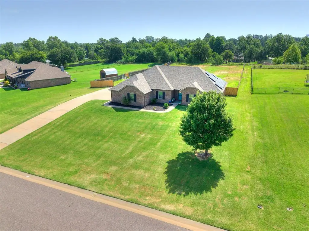 186 Oakridge Drive, Choctaw, OK 73020 - #1