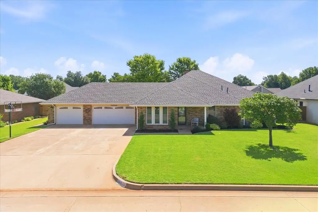 1202 W Fay Avenue, Kingfisher, OK 73750 - #1