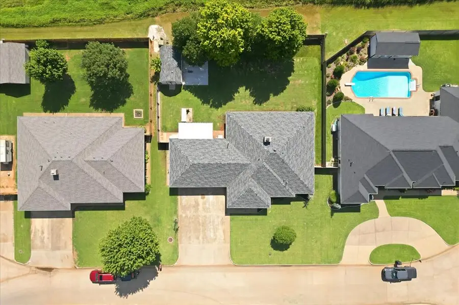 1202 W Fay Avenue, Kingfisher, OK 73750 - #3