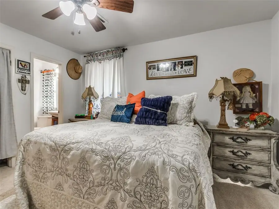 752 Red Oak Terrace, Edmond, OK 73003 - #2