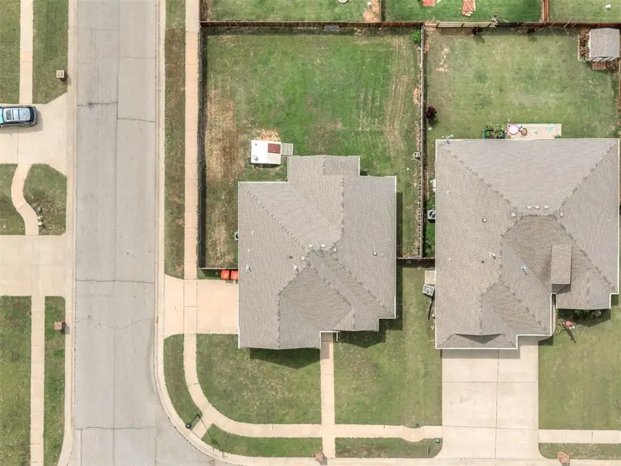 20764 Frontier Place, Harrah, OK 73045 - #2