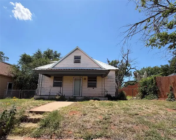 509 N N 4th ; I-40-bl Street, Sayre, OK 73662