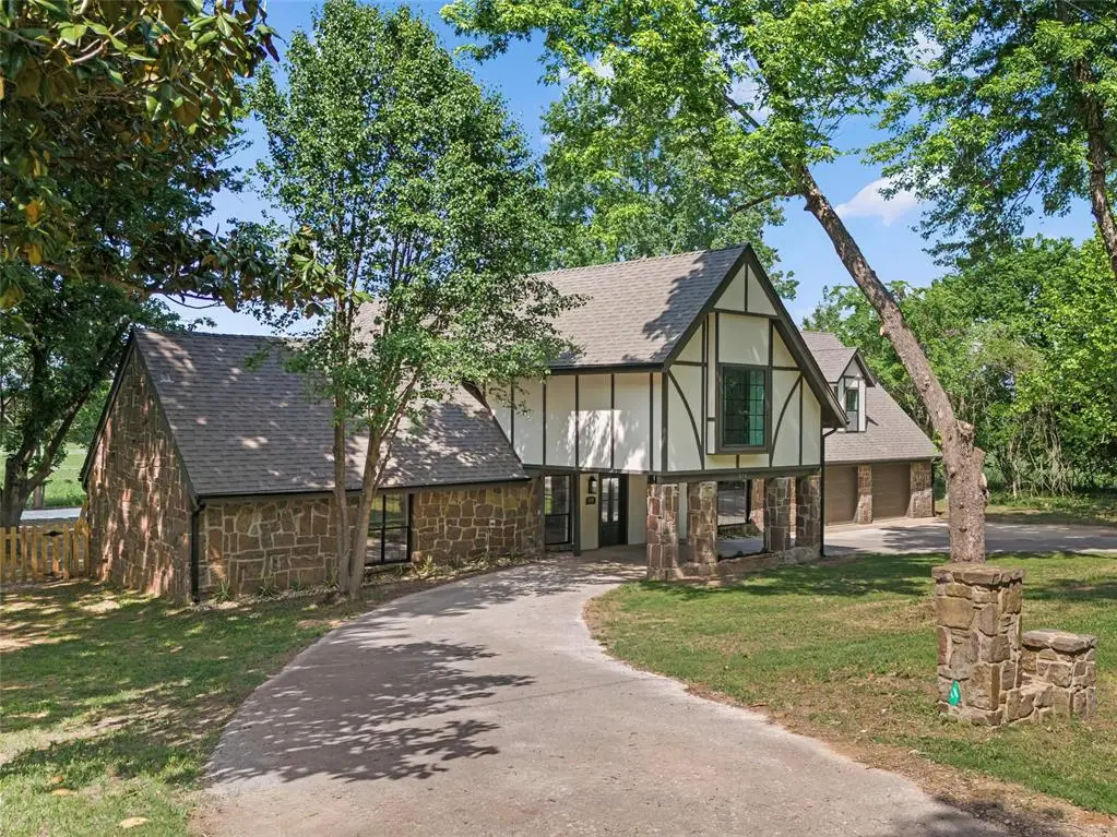 839 E Burr Oak Road, Norman, OK 73072 - #1
