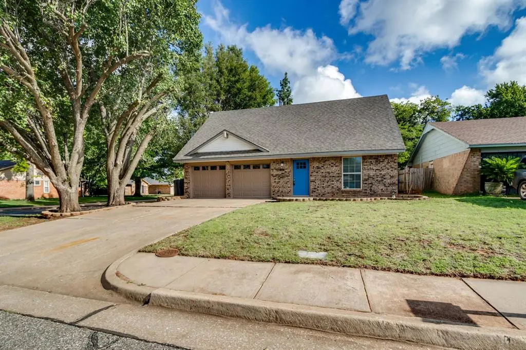 809 Holly Hill Road, Edmond, OK 73003 - #1