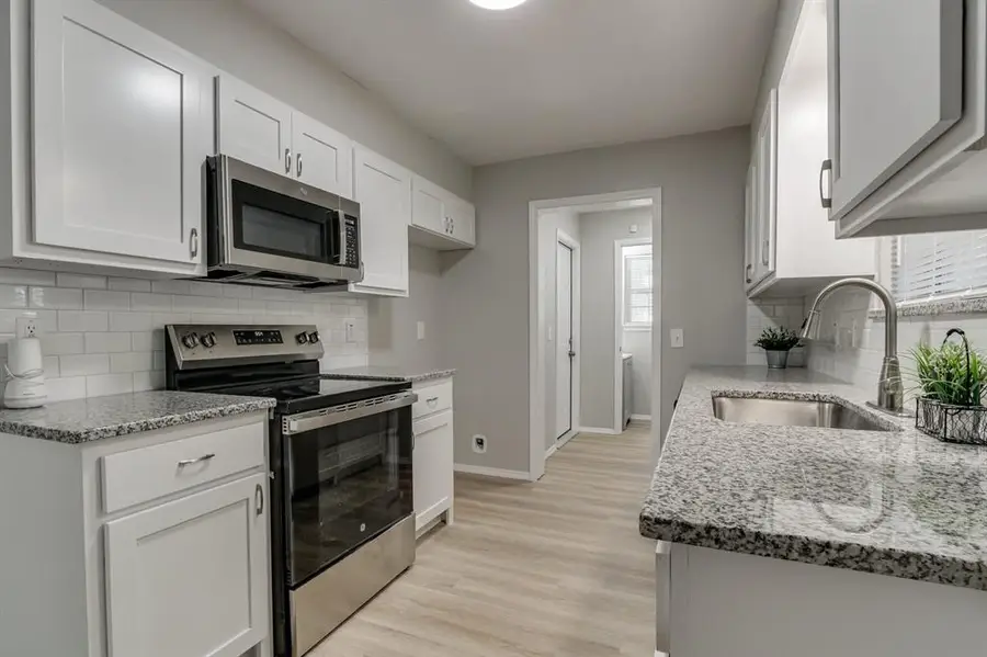 809 Holly Hill Road, Edmond, OK 73003 - #3