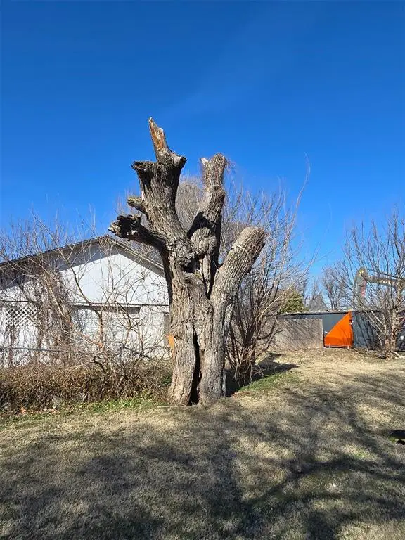715 N Rock Island Avenue, El Reno, OK 73036 - #1