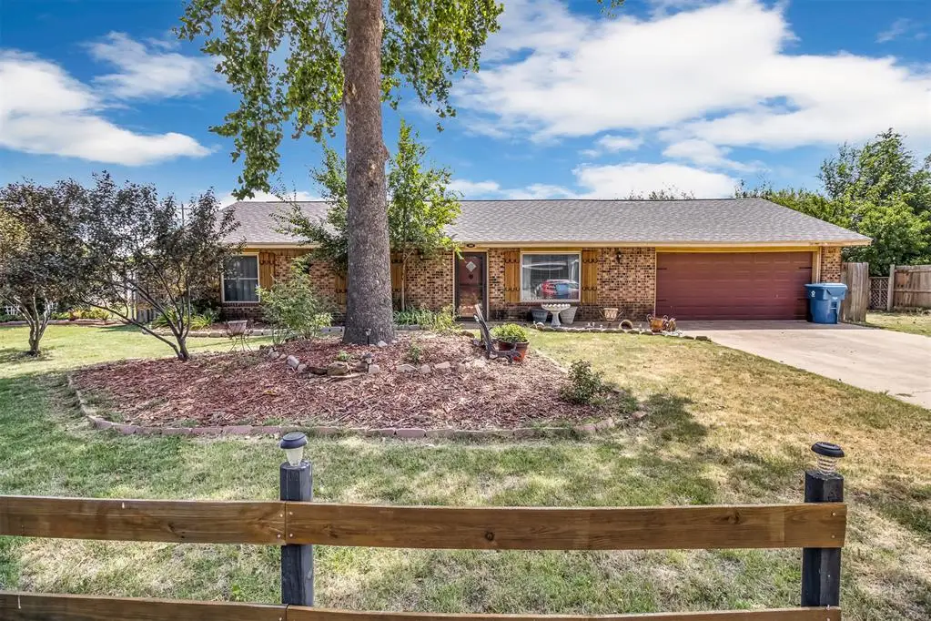 404 SW 1st Street, Tuttle, OK 73089 - #1