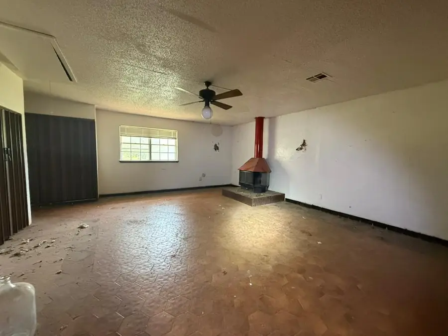 908 Whispering Lane, Newcastle, OK 73065 - #3