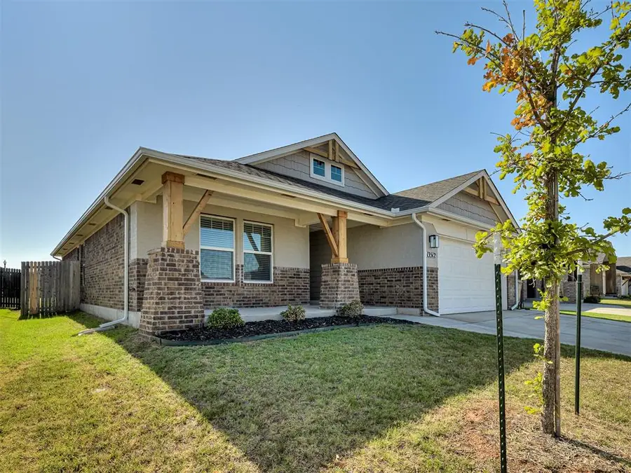 13512 Arrowhead Boulevard, Yukon, OK 73099 - #2