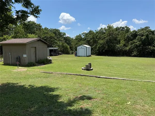 751 S Arena Road, McLoud, OK 74851