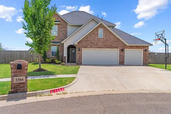 1364 Pineridge Circle, Piedmont, OK 73078
