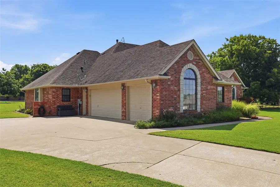 6490 Cedar Creek Drive, Jones, OK 73049 - #3