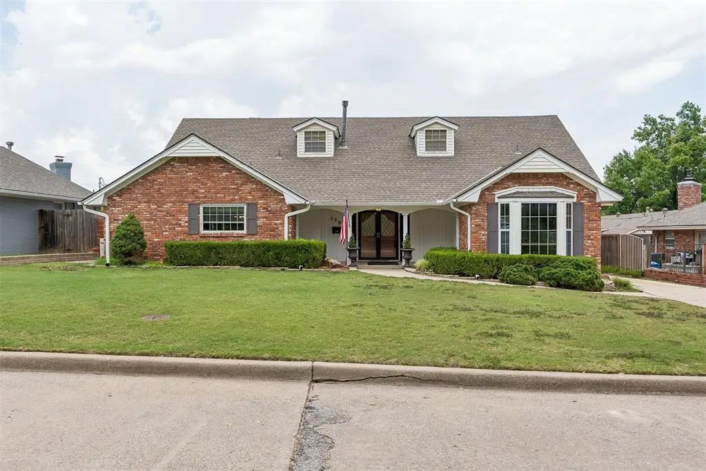 3304 Windsor Terrace, Oklahoma City, OK 73122 - #1