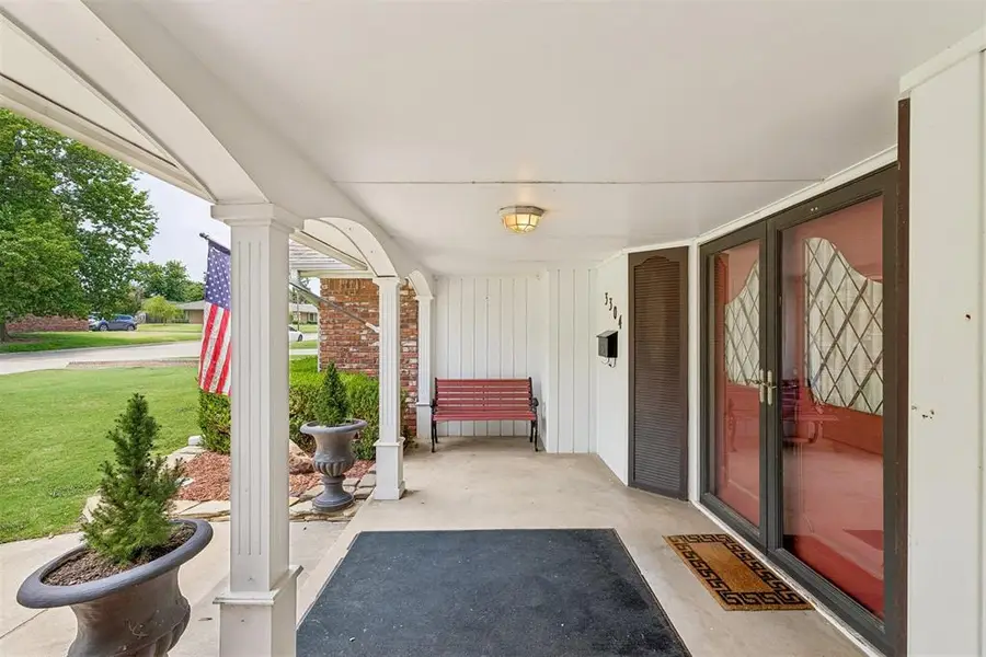 3304 Windsor Terrace, Oklahoma City, OK 73122 - #3
