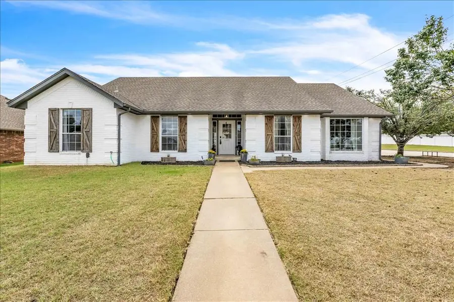 1301 Manchester Drive, Shawnee, OK 74804 - #2