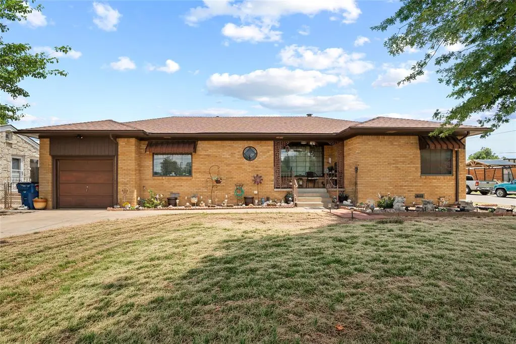 729 S Reno Avenue, El Reno, OK 73036 - #1