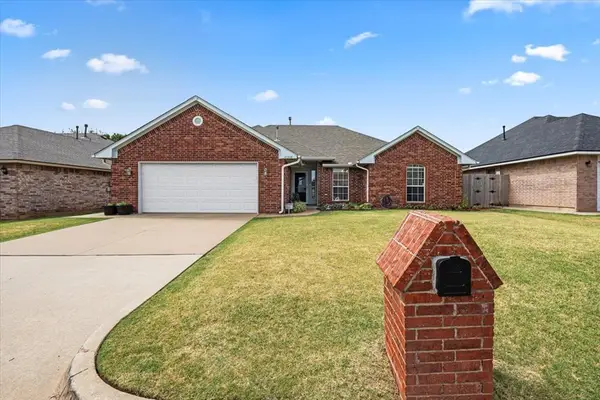 10308 Aberdeen Drive, Yukon, OK 73099