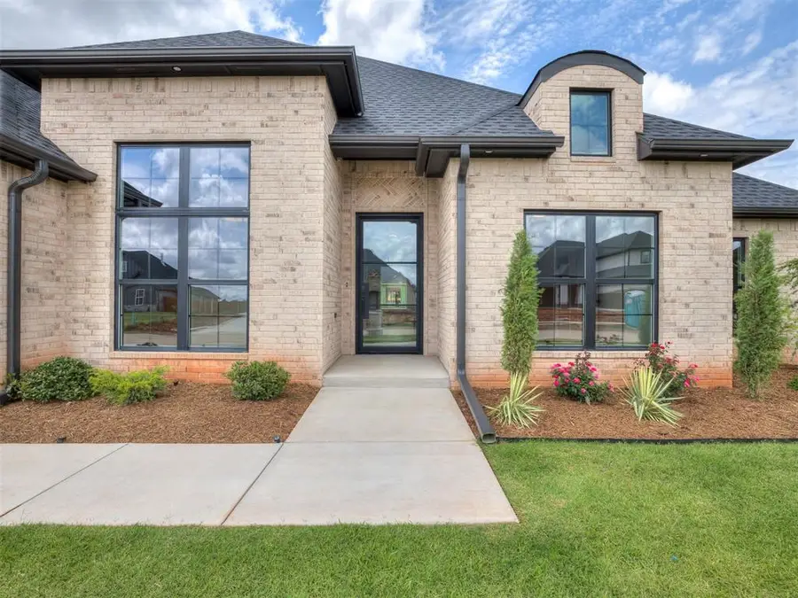 2229 W Cole Drive, Mustang, OK 73064 - #3