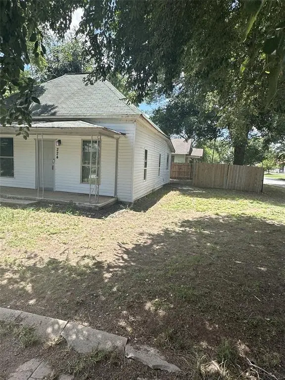224 W 1st Street, Carnegie, OK 73015 - #2
