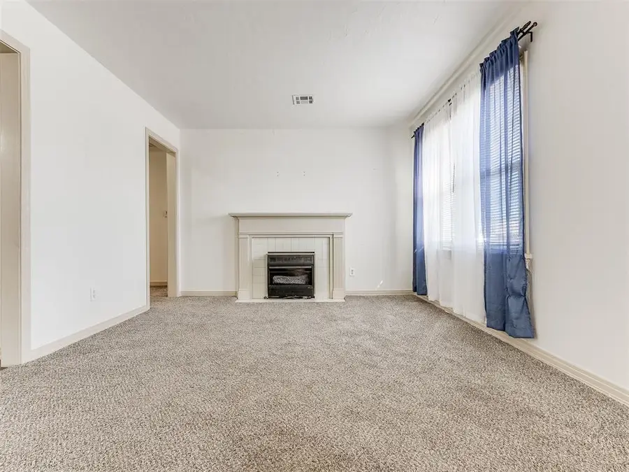 2915 NW Grand Boulevard, Oklahoma City, OK 73116 - #3