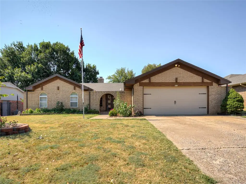 612 Saint James Place, Yukon, OK 73099 - #1