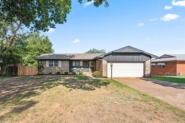 1904 S 21st Street, Chickasha, OK 73018