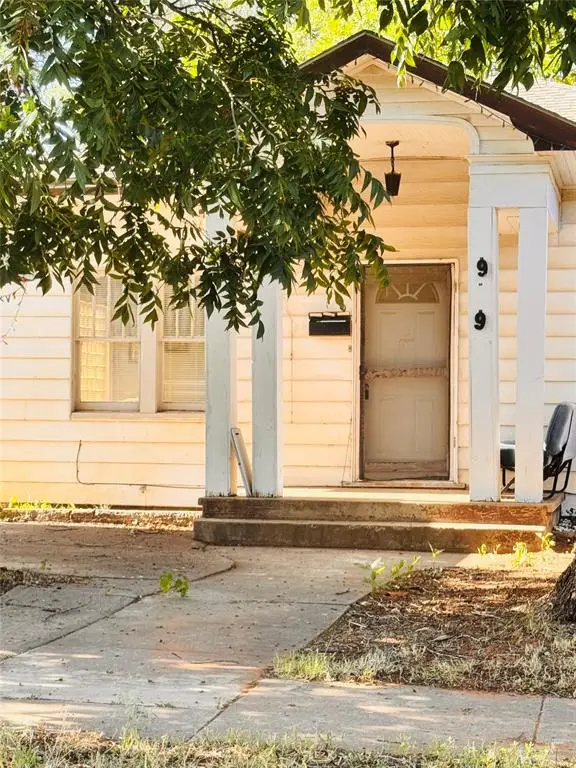 919 W 2nd Street, Elk City, OK 73644 - #1