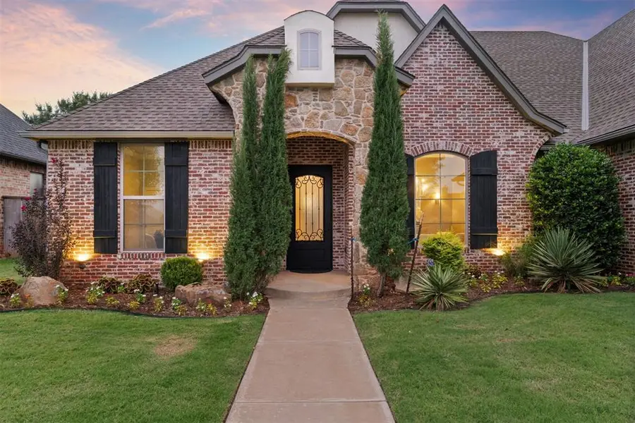 15205 Kestral Lake Drive, Edmond, OK 73013 - #2