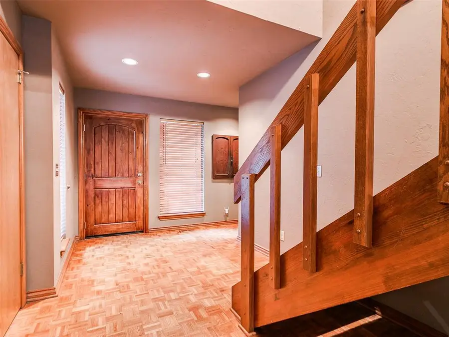 12113 Old Farm Circle, Oklahoma City, OK 73120 - #2