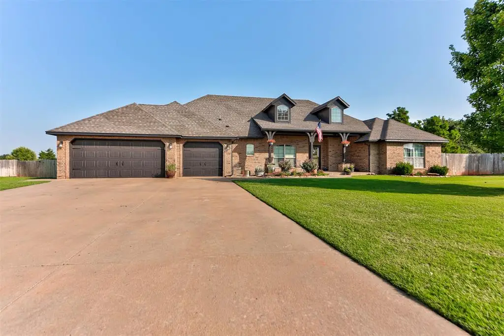 1479 Sunset Circle, Edmond, OK 73025 - #1