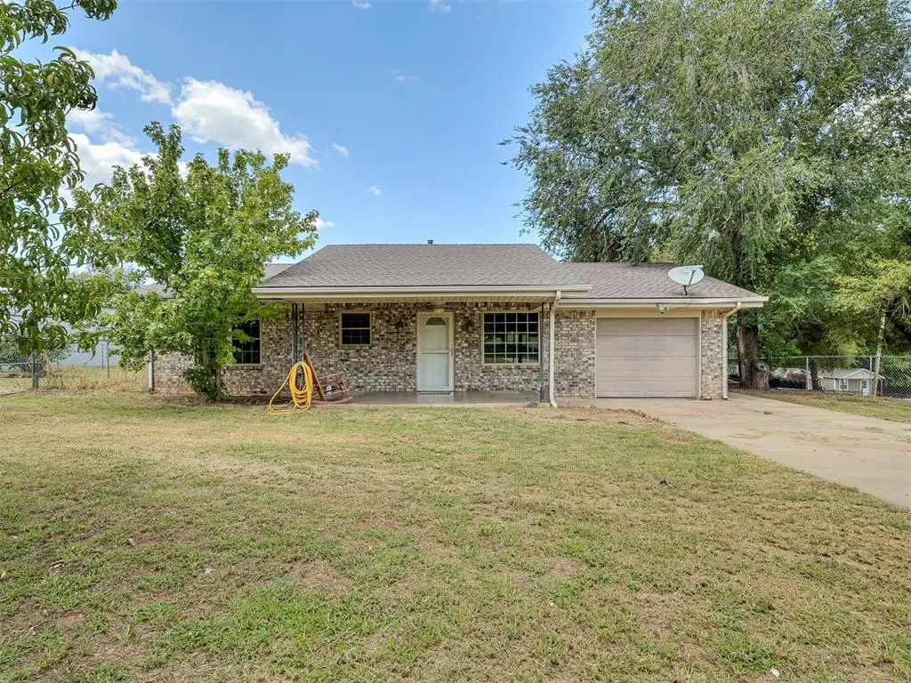 216 W Seward Road, Guthrie, OK 73044 - #1
