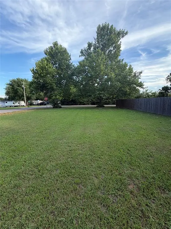 400 N 6th Street, Noble, OK 73068 - #3