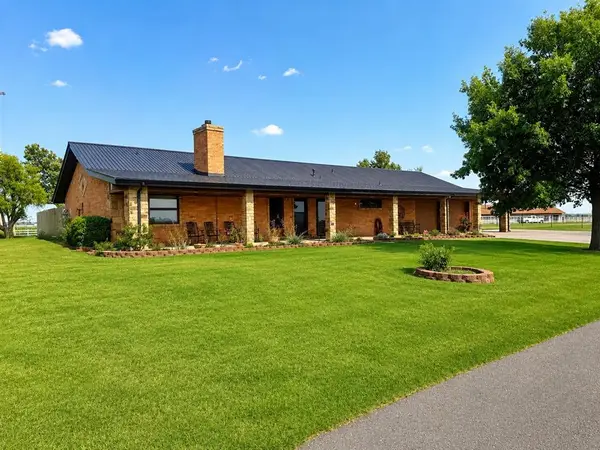 4700 W Modelle, Clinton, OK 73601
