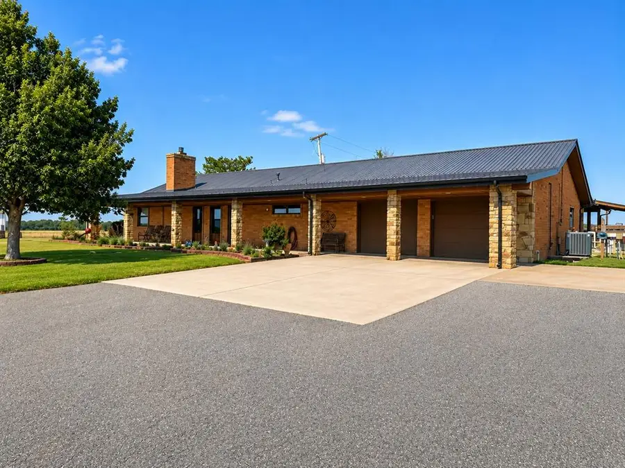 4700 W Modelle, Clinton, OK 73601 - #3